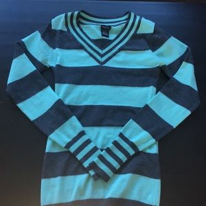 Small Rue 21 Sweater